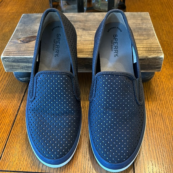 Navy Blue Sperry Topsiders Size 8 - Picture 3 of 7